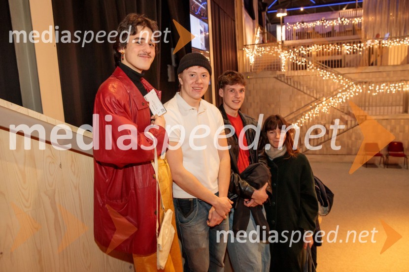  Voranc Mandić, igralec;  ... ;  ... ;  ... Premiera Cankarjeve igre Za narodov blagor, SNG Drama Ljubljana