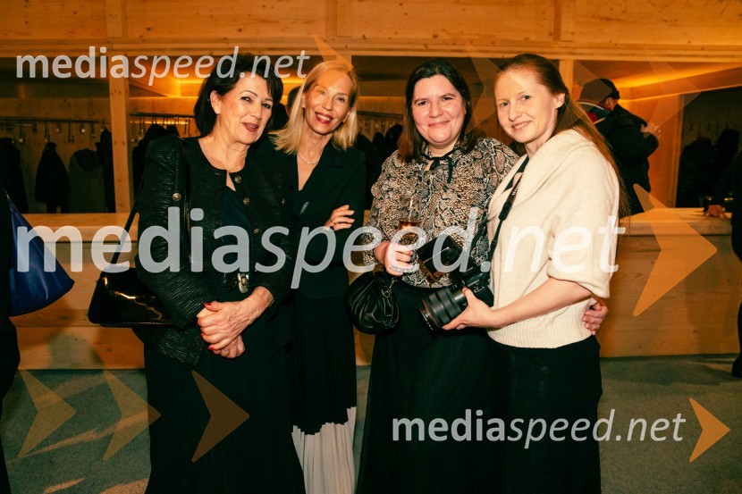  ... ;  ... ;  Teja Pelko, novinarka;  Katja Kodba, fotografinjaPremiera Cankarjeve igre Za narodov blagor, SNG Drama Ljubljana