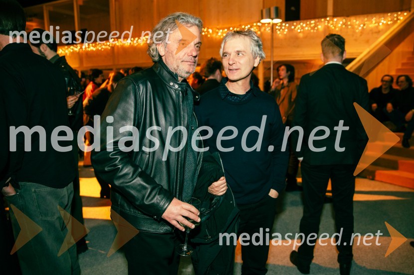  Valter Dragan, igralec;  ... Premiera Cankarjeve igre Za narodov blagor, SNG Drama Ljubljana