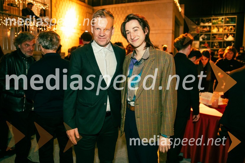  Luka Nabergoj, pomočnik ravnateljice SNG Drama Ljubljana;  ... Premiera Cankarjeve igre Za narodov blagor, SNG Drama Ljubljana