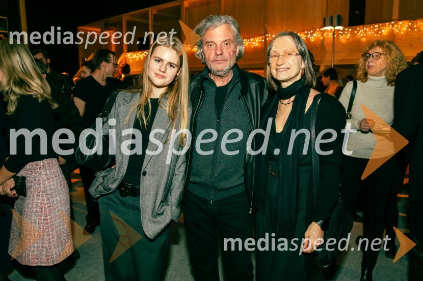  ... ;  Valter Dragan, igralec;  ... Premiera Cankarjeve igre Za narodov blagor, SNG Drama Ljubljana