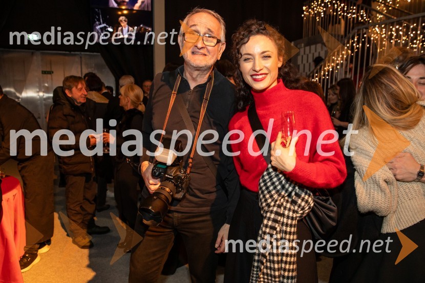 Vito Tofaj, fotograf;  Urška Centa, plesalka flamenkaPremiera Cankarjeve igre Za narodov blagor, SNG Drama Ljubljana