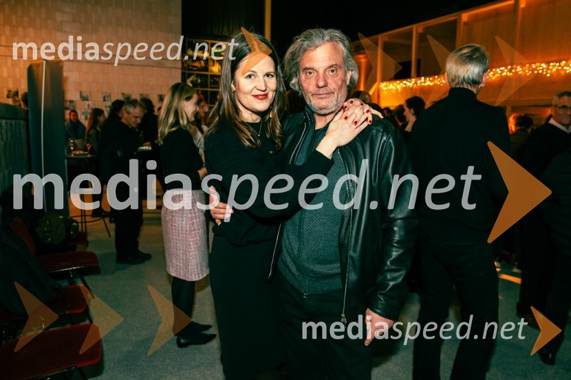  Ana Gruden, Notranja oblikovalka;  Valter Dragan, igralecPremiera Cankarjeve igre Za narodov blagor, SNG Drama Ljubljana