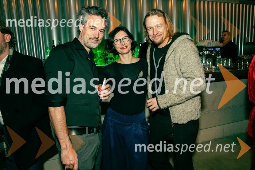  Rok Vihar, igralec;  ... ;  ... Premiera Cankarjeve igre Za narodov blagor, SNG Drama Ljubljana