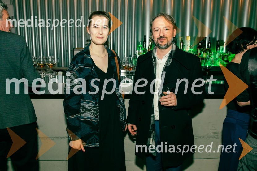  ... ;  Alekander Pešut - Schatzi, glasbenikPremiera Cankarjeve igre Za narodov blagor, SNG Drama Ljubljana