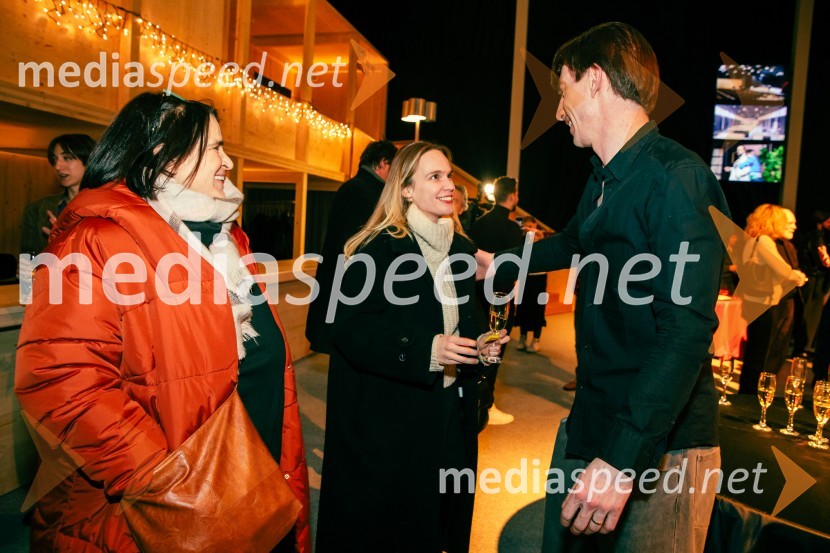  Jure Henigman, igralec;  ... ;  ... Premiera Cankarjeve igre Za narodov blagor, SNG Drama Ljubljana