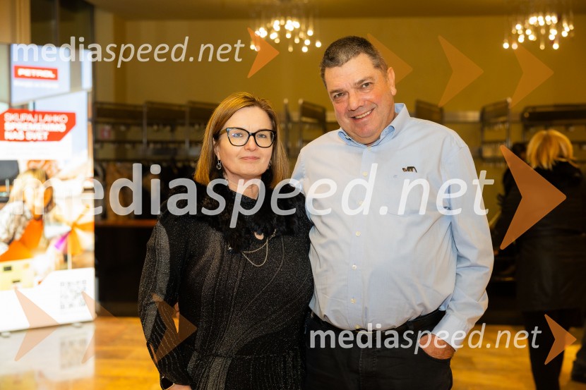  Nataša  Luša, direktorica družbe Delo d.o.o.;  ... Zakaj sva se ločila, premiera na odru MGL