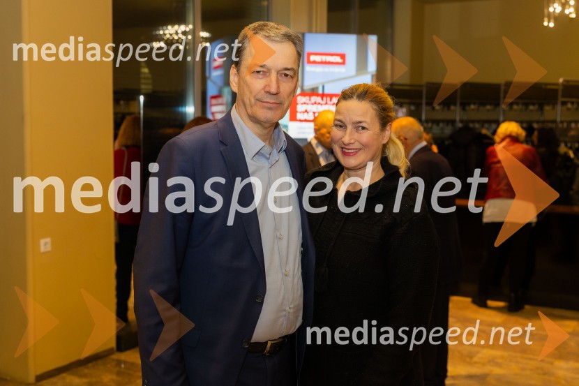  Matija Šenk, predsednik uprave, Zavarovalnica Vzajemna;  Katarina ŠenkZakaj sva se ločila, premiera na odru MGL