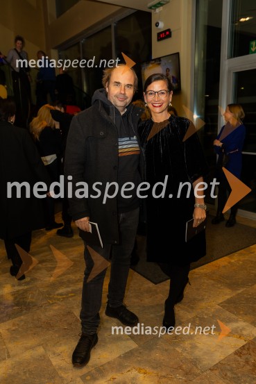  Gregor Zorc, igralec;  Simona  Belle, služba za stike z javnostmi MGLZakaj sva se ločila, premiera na odru MGL