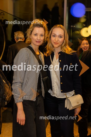  Ajda Smrekar, igralka;  ... Zakaj sva se ločila, premiera na odru MGL