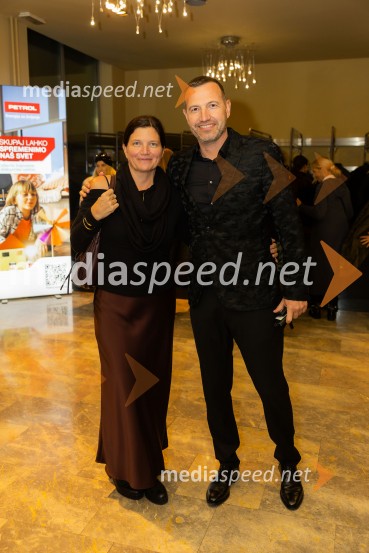  Boštjan Bandelj, direktor, Belektron;  ... Zakaj sva se ločila, premiera na odru MGL