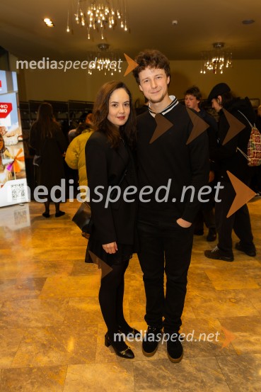  Lara Wolf Završnik, igralka;  Urh Mlakar, Um in Kuna, Skova in skovani, glasbenik in animatorZakaj sva se ločila, premiera na odru MGL