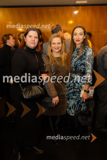  Teja Pelko, novinarka;  Alma Rahne, novinarka;  Gaja Višnar, igralkaZakaj sva se ločila, premiera na odru MGL