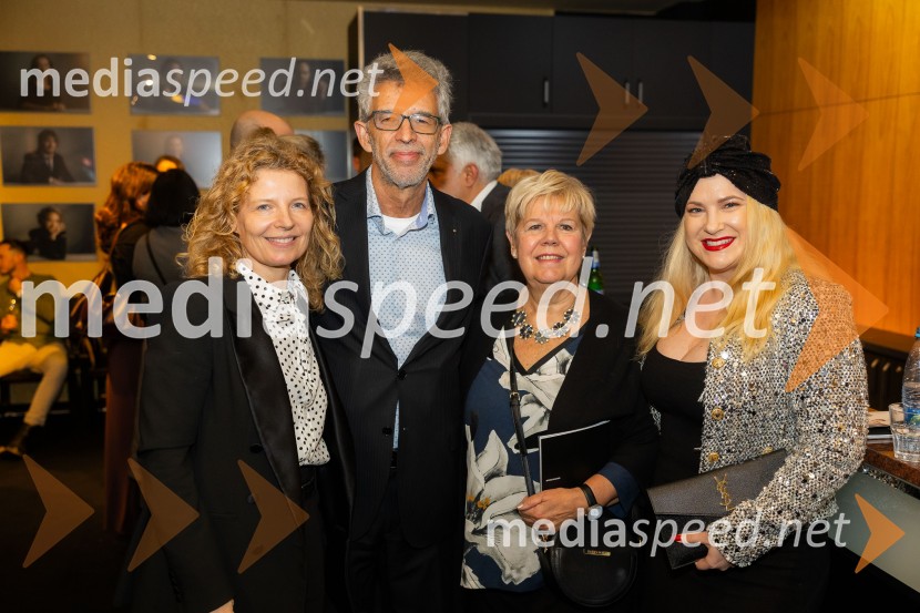 mag. Tadeja Kuhar, predstavnica Državne revizijske komisije za odnose z javnostmi;  Andrej  Kren, direktor PC Brdo;  Irena  Butoln, germanistka;  Danica Lovenjak, novinarka, voditeljicaZakaj sva se ločila, premiera na odru MGL