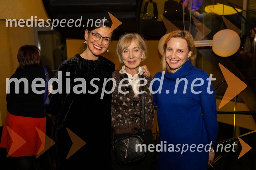  Simona  Belle, služba za stike z javnostmi MGL;  Branka Lepšina , MGL;  ... Zakaj sva se ločila, premiera na odru MGL