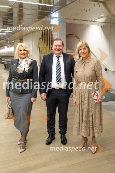  Zdravka Zalar, direktorica, SmartIS d.o.o.;  Miha Bobič, predsednik projekta Inženirke in inženirji bomo!;  Medeja  Lončar, direktorica, SiemensInženirka leta 2024 je Rebeka Kropivšek Leskovar