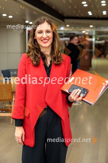  Tjaša Toni Skubic, vodja komuniciranja, MediadeInženirka leta 2024 je Rebeka Kropivšek Leskovar