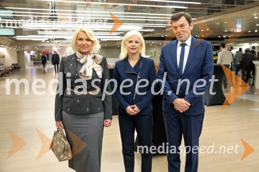  Ksenija Klampfer, ministrica za digitalno preobrazbo;  Zdravka Zalar, direktorica, SmartIS d.o.o.; dr. Vinko Logaj, minister za vzgojo in izobraževanjeInženirka leta 2024 je Rebeka Kropivšek Leskovar