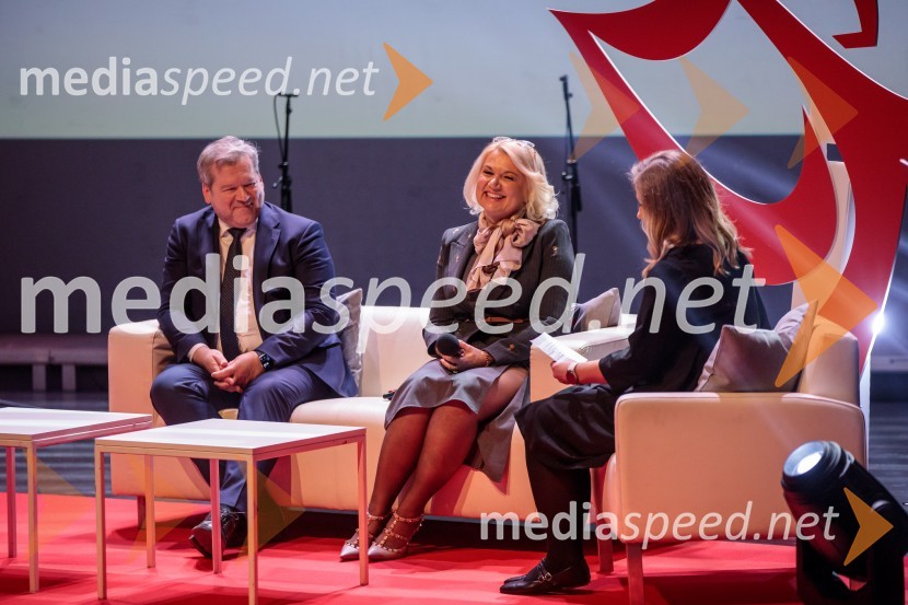   Igor Papič, minister za izobraževanje, znanost in šport;  Zdravka Zalar, direktorica, SmartIS d.o.o.Inženirka leta 2024 je Rebeka Kropivšek Leskovar