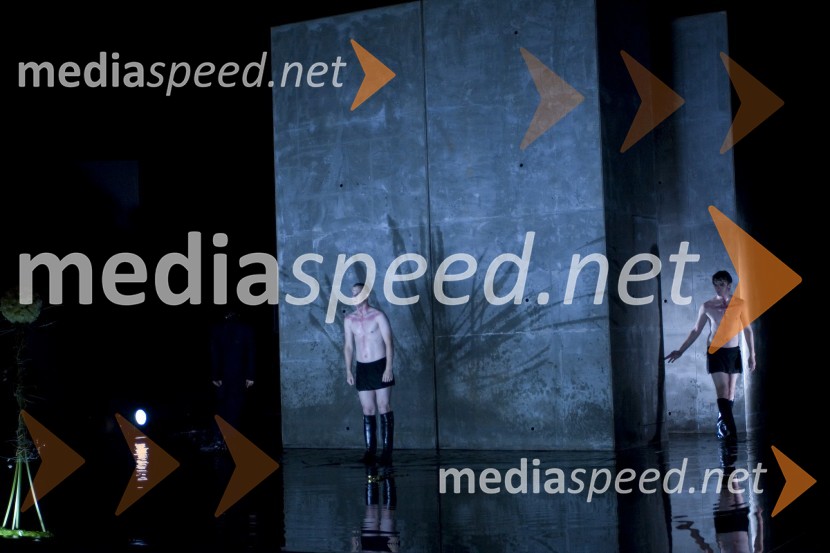 Gledališka predstava KaligulaKaligula, gledališka predstava