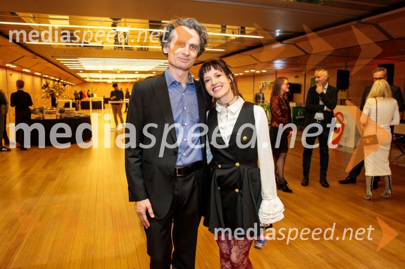  Jure Longyka, moderator; mag. Rebeka Kropivšek Leskovar,  razvojna inženirka, InterblockInženirka leta 2024 je Rebeka Kropivšek Leskovar