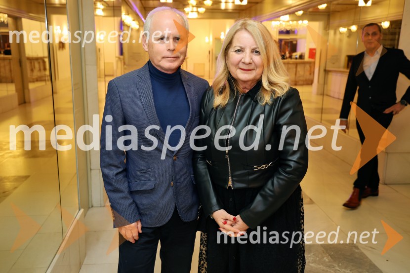  Milan Predan, veleposlanik Republike Slovenije v Republiki Severni Makedoniji;  Darka Zvonar Predan, novinarkaIn ljubezen tudi, premiera na odru Slovenskega narodnega gledališča Maribor