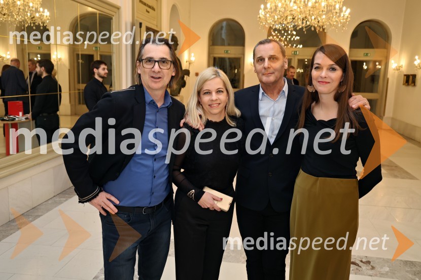  Aleksandar  Popovski, režiser, umetniški direktor Drame SNG Maribor;  ... ;  Danilo Rošker, direktor SNG Maribor;  Špela Lešnik, producentka Drame SNG MariborIn ljubezen tudi, premiera na odru Slovenskega narodnega gledališča Maribor