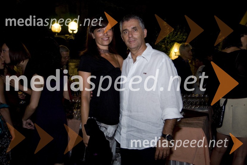 Tomaž Gantar, župan Pirana in njegova soproga BilankaKaligula, gledališka predstava