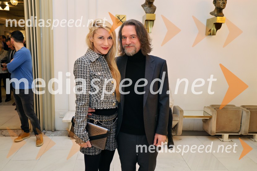  ... ;  Vasko Atanasovski, glasbenikIn ljubezen tudi, premiera na odru Slovenskega narodnega gledališča Maribor