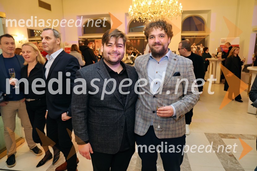  Jakob Šfiligoj, igralec;  Luka Marcen, režiserIn ljubezen tudi, premiera na odru Slovenskega narodnega gledališča Maribor