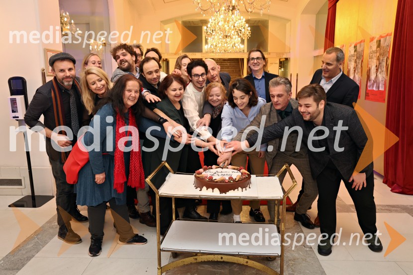 In ljubezen tudi, premiera na odru Slovenskega narodnega gledališča Maribor