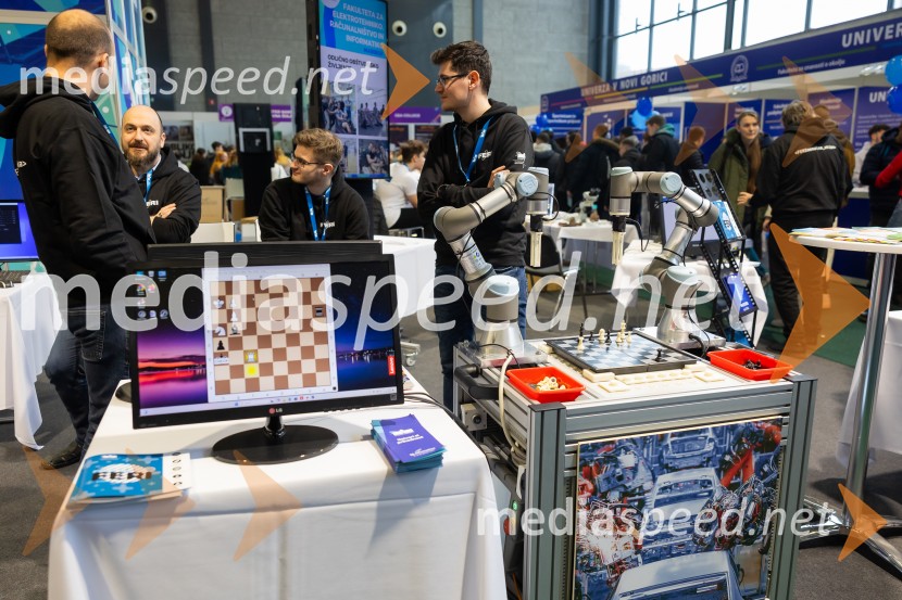 Univerza v Mariboru na sejmu Informativa