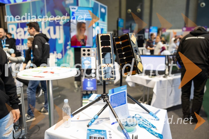 Univerza v Mariboru na sejmu Informativa