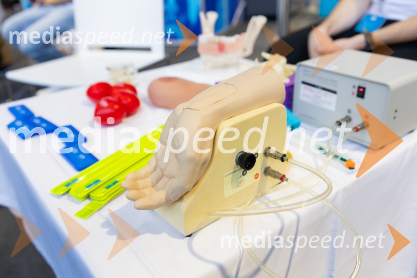 Univerza v Mariboru na sejmu Informativa