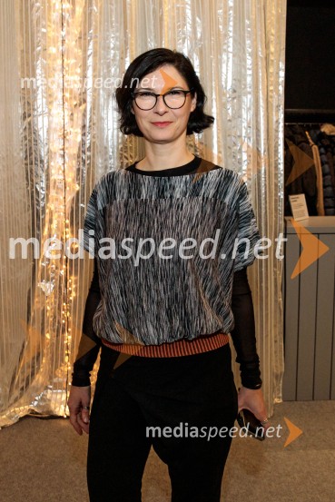  Špela Zorn, vodja programa SNG Drama LjubljanaBog, premiera v SNG Drama Ljubljana