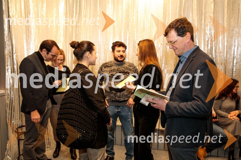 Bog, premiera v SNG Drama Ljubljana