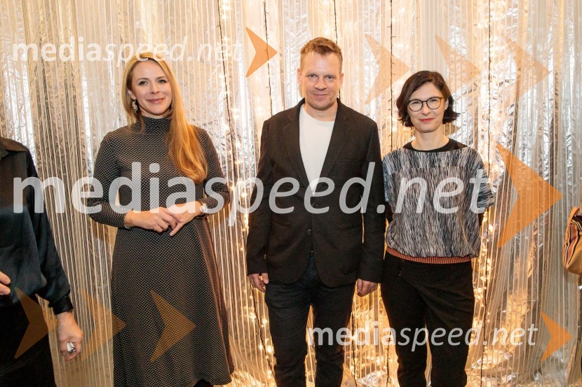  Barbara Svetek, vodja službe za marketing SNG Drama Ljubljana;  Luka Nabergoj, pomočnik ravnateljice SNG Drama Ljubljana;  Špela Zorn, vodja programa SNG Drama LjubljanaBog, premiera v SNG Drama Ljubljana