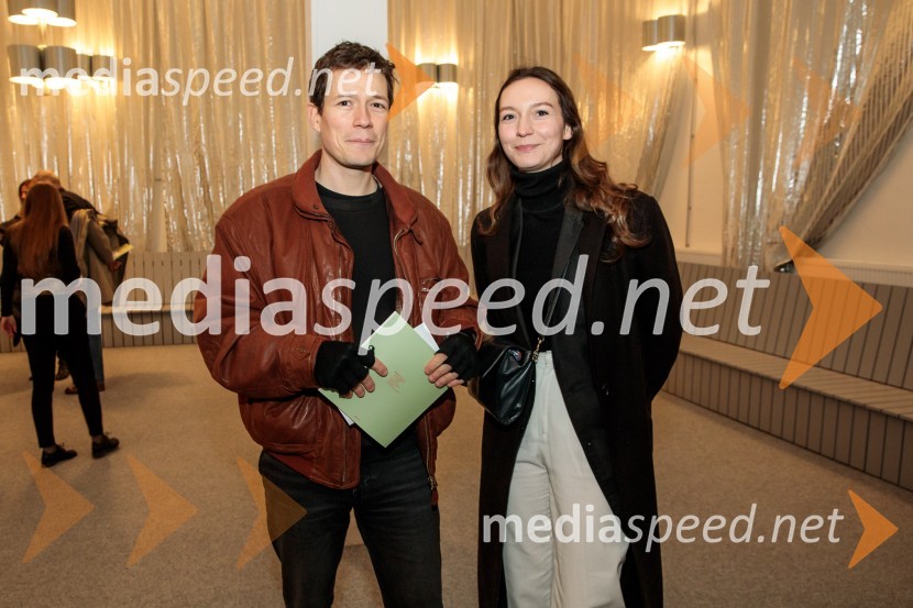 Bog, premiera v SNG Drama Ljubljana