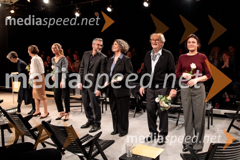  Veronika Drolc, igralka;  Barbara  Žefran, igralka;  Maša Derganc, igralka;  Primož  Vrhovec, igralec;  Maja Sever, igralka;  Ivo Ban, igralec;  Pia Zemljič, igralkaBog, premiera v SNG Drama Ljubljana