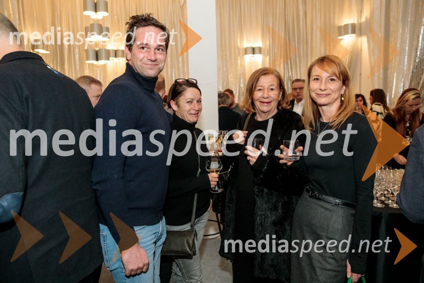 Bog, premiera v SNG Drama Ljubljana