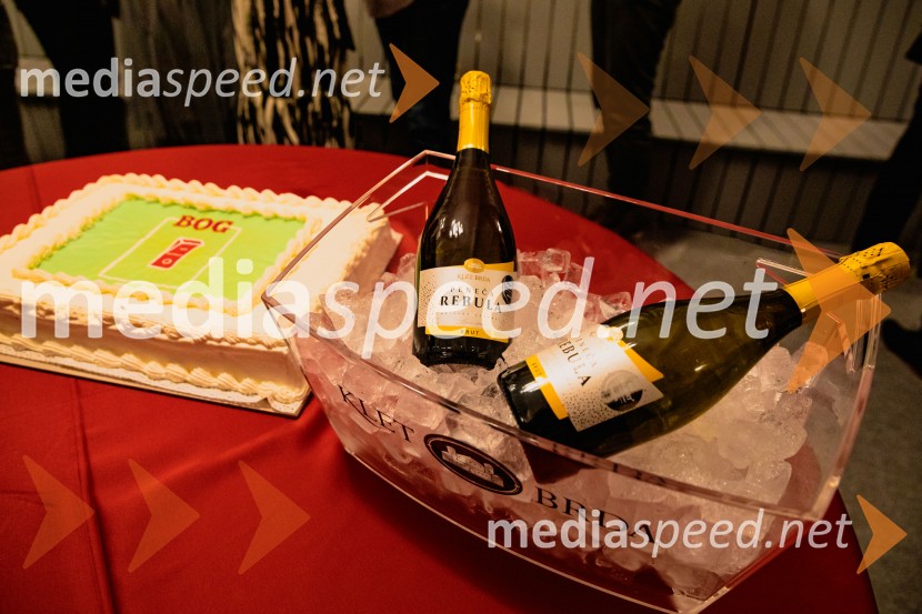 Bog, premiera v SNG Drama Ljubljana