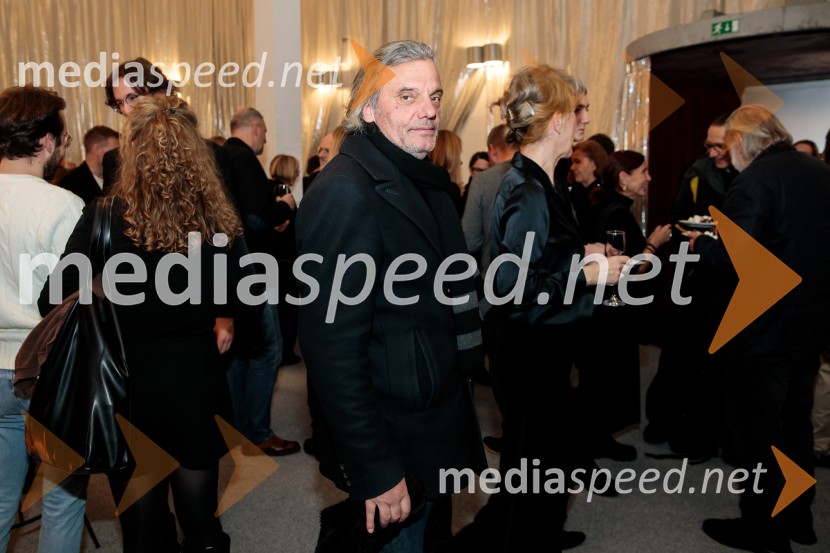  Valter Dragan, igralecBog, premiera v SNG Drama Ljubljana