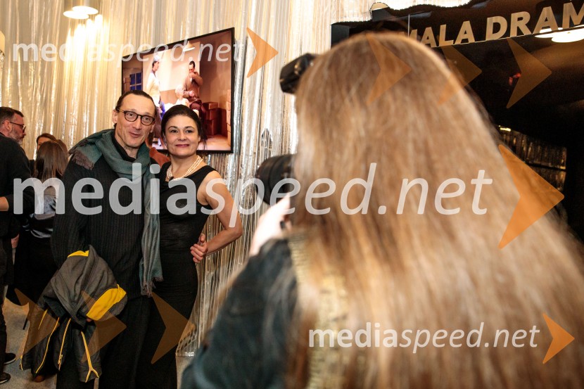  Marko  Mandić, igralec;  Pia Zemljič, igralkaBog, premiera v SNG Drama Ljubljana