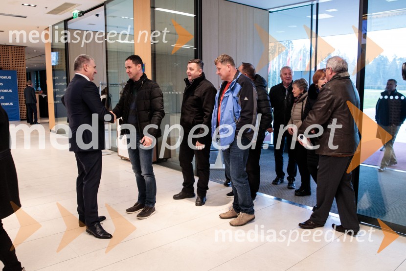 Ustanovni kongres Lotričeve stranke Fokus