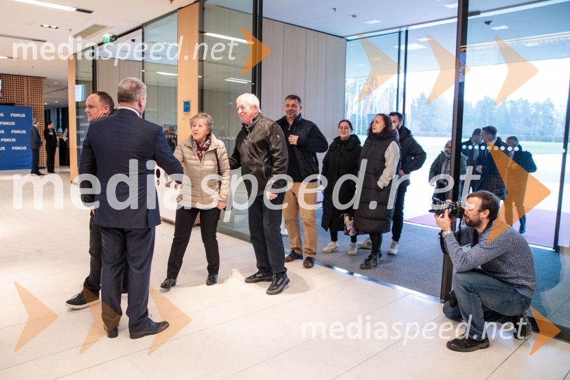 Ustanovni kongres Lotričeve stranke Fokus