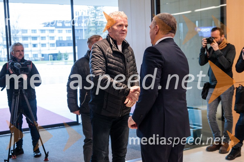 Ustanovni kongres Lotričeve stranke Fokus