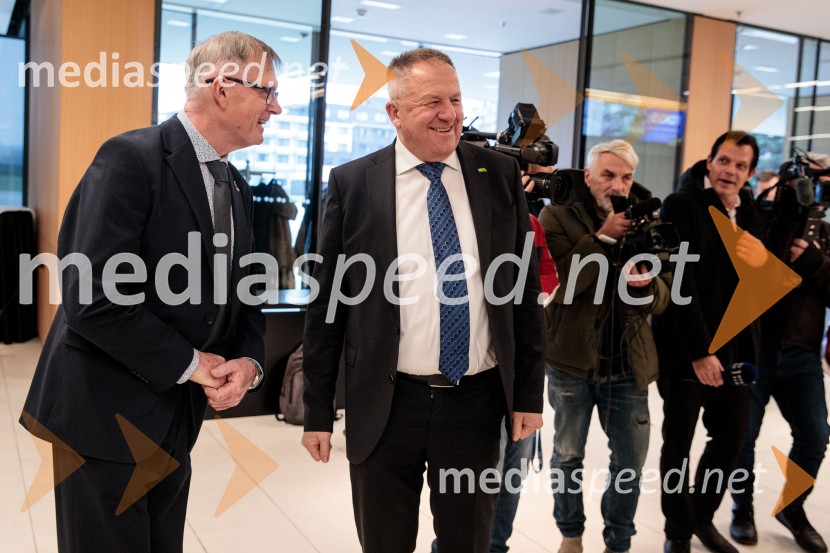  ... ;  Zdravko Počivalšek, nekdanji minister za gospodarski razvoj in tehnologijoUstanovni kongres Lotričeve stranke Fokus