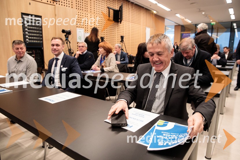  Franc Pukšič, poslanec, SLSUstanovni kongres Lotričeve stranke Fokus