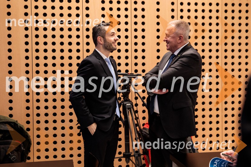  Matej Tonin, predsednik stranke NSi;  Zdravko Počivalšek, nekdanji minister za gospodarski razvoj in tehnologijoUstanovni kongres Lotričeve stranke Fokus