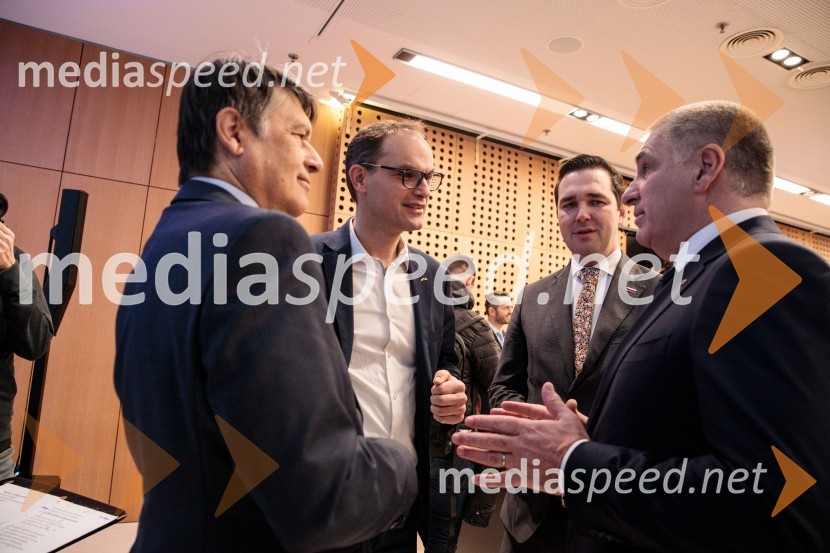  ... ;  Anže Logar, predsednik stranke Demokrati, poslanec Državnega zbora Republike Slovenije;  Marko Lotrič, predsednik, Državni svet;  Marko Balažic, predsednik SLSUstanovni kongres Lotričeve stranke Fokus